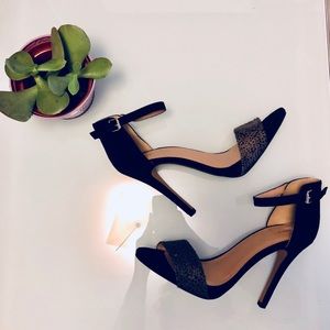 Open toe pumps